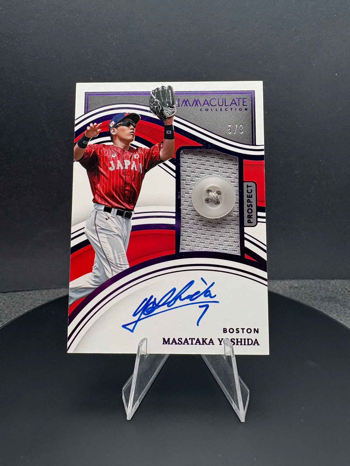 2023 Immaculate Collection Masataka Yoshida /8 patch with a button AUTO
