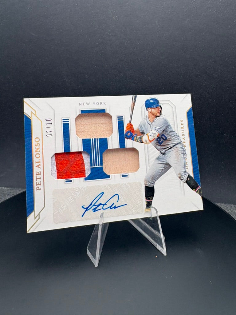 2019 National Treasures Pete Alonso #GGS-PA /10 AUTO triple game gear
