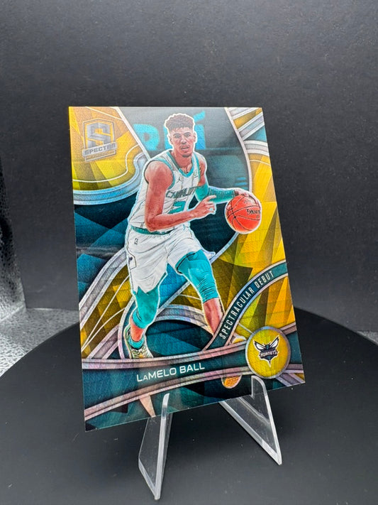 2021-22 Panini Spectra Spectracular Debut GOLD Prizm #161 LaMelo Ball /10