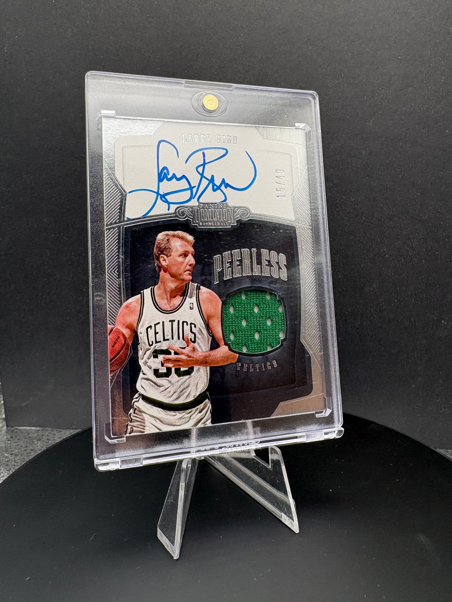 Larry Bird 2018-19 Panini Dominion Peerless Autograph Relic Card (15/49)